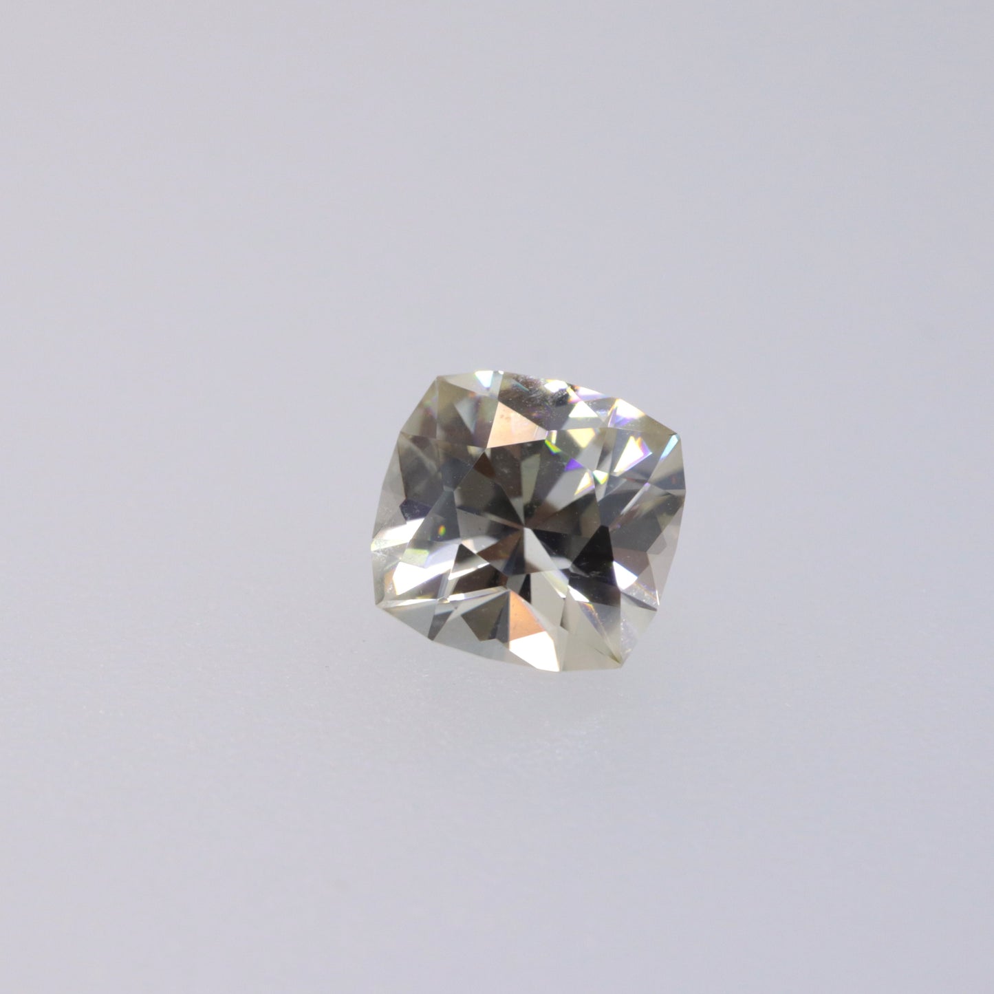 2.8ct Zircon