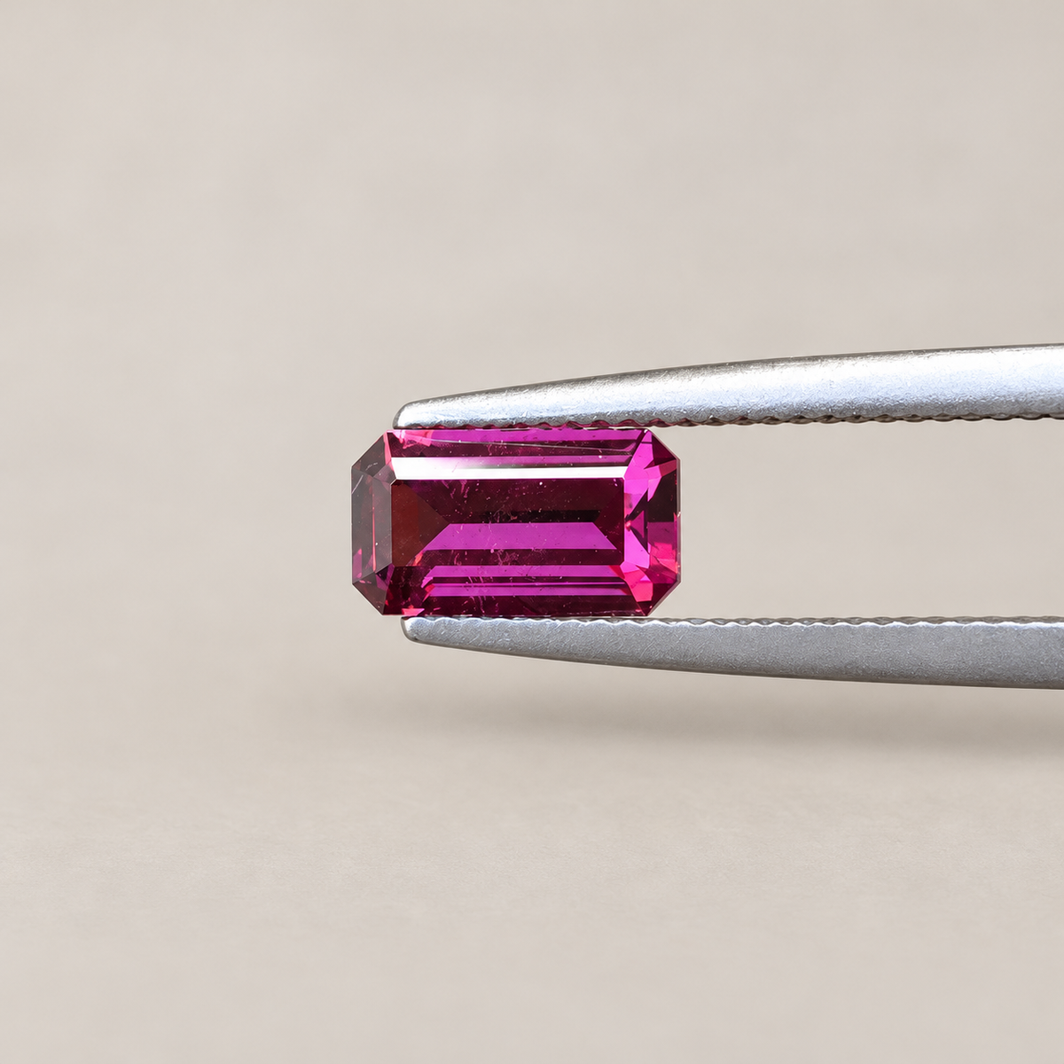 2.28ct Rhodolite Garnet