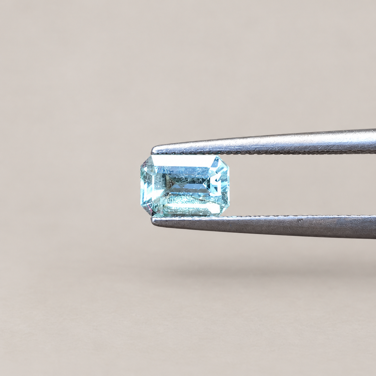 1.7ct Aquamarine / Emerald cut