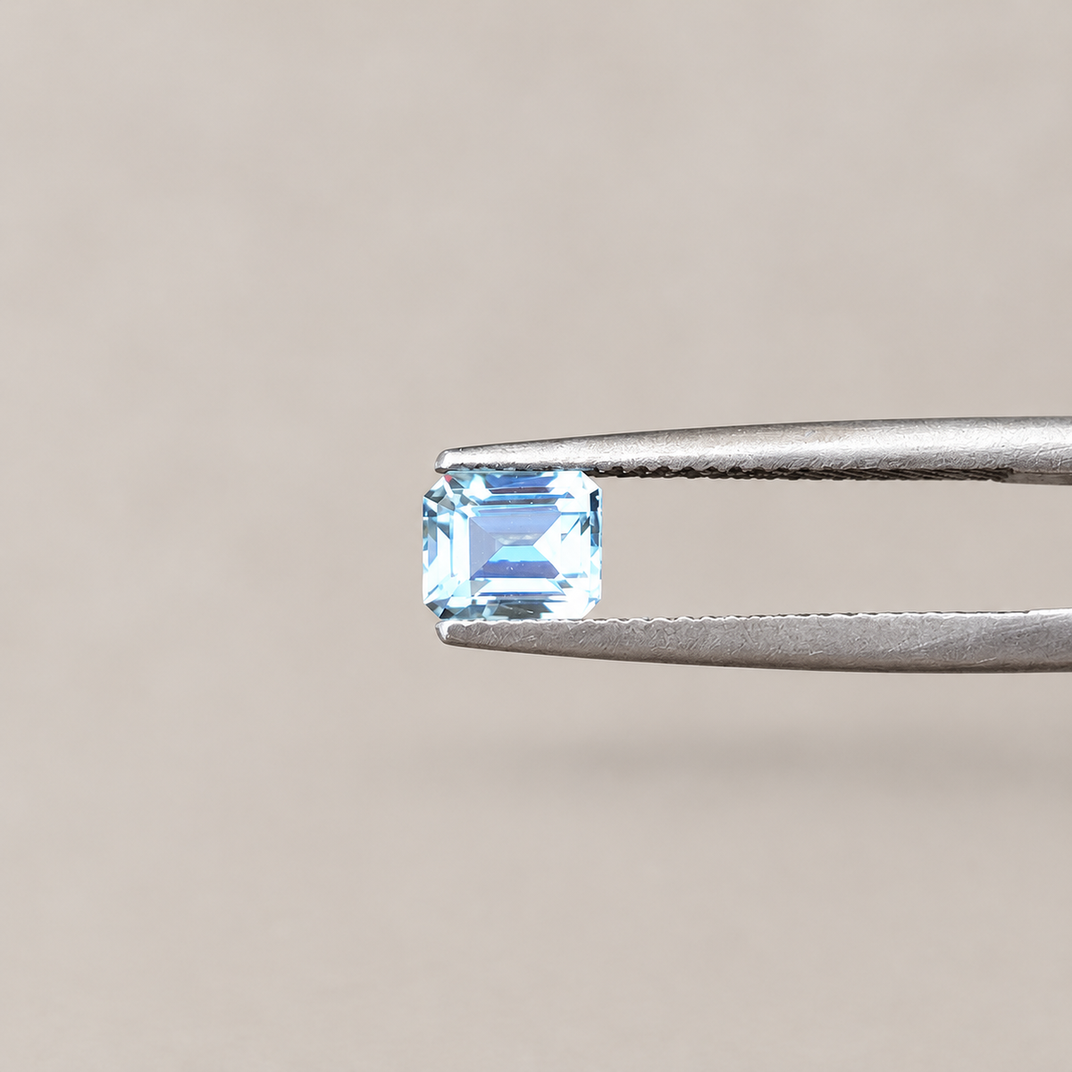 1.4ct Aquamarine / Emerald cut