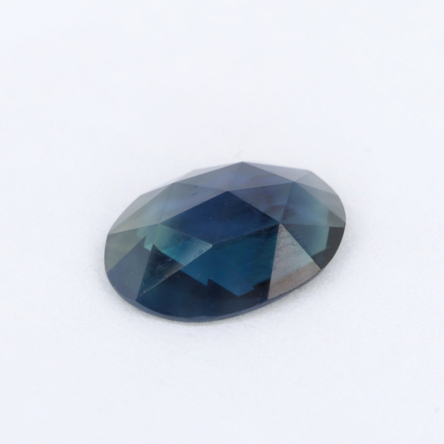 1.0ct Blue Bi-colour sapphire / Oval Rose Cut