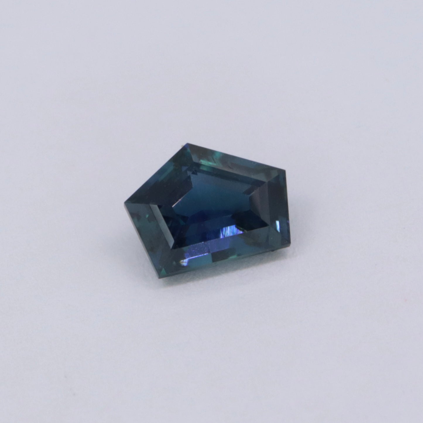 1.0ct Blue Sapphire/ Fancy cut