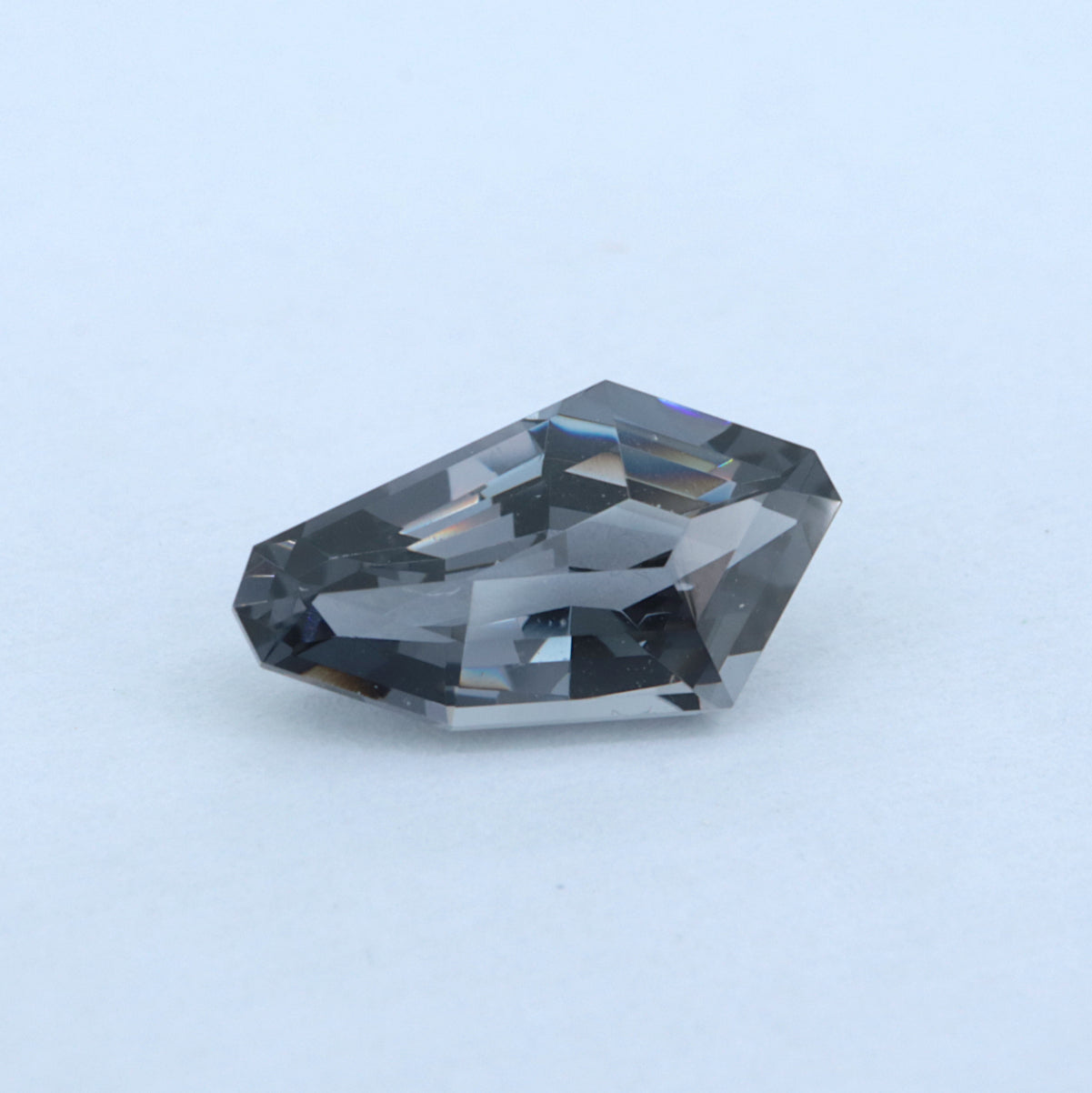 0.98ct Grey Spinal / Custom Cut (Shield Shape)