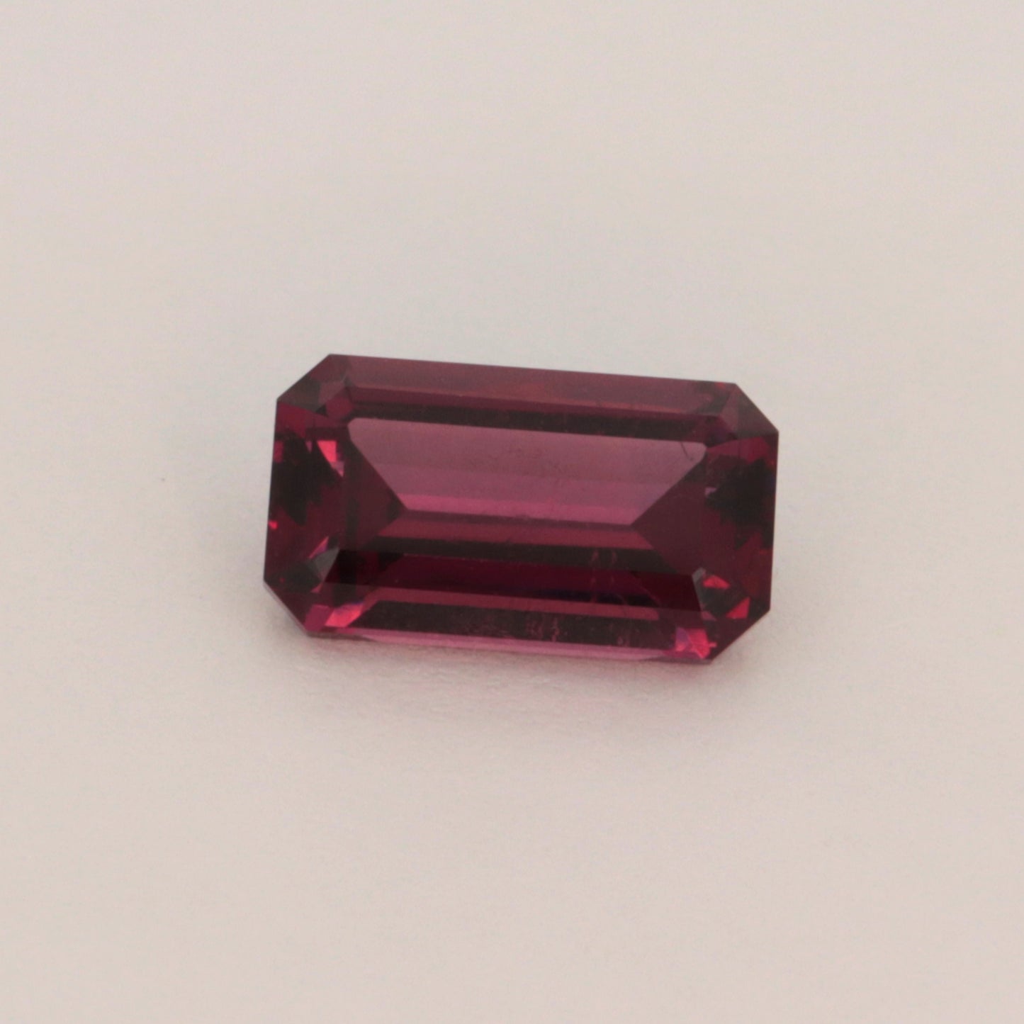 2.28ct Rhodolite Garnet