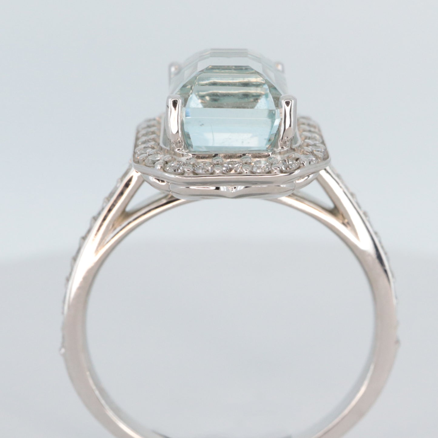Aquamarine with diamond halo 14K White Gold Ring