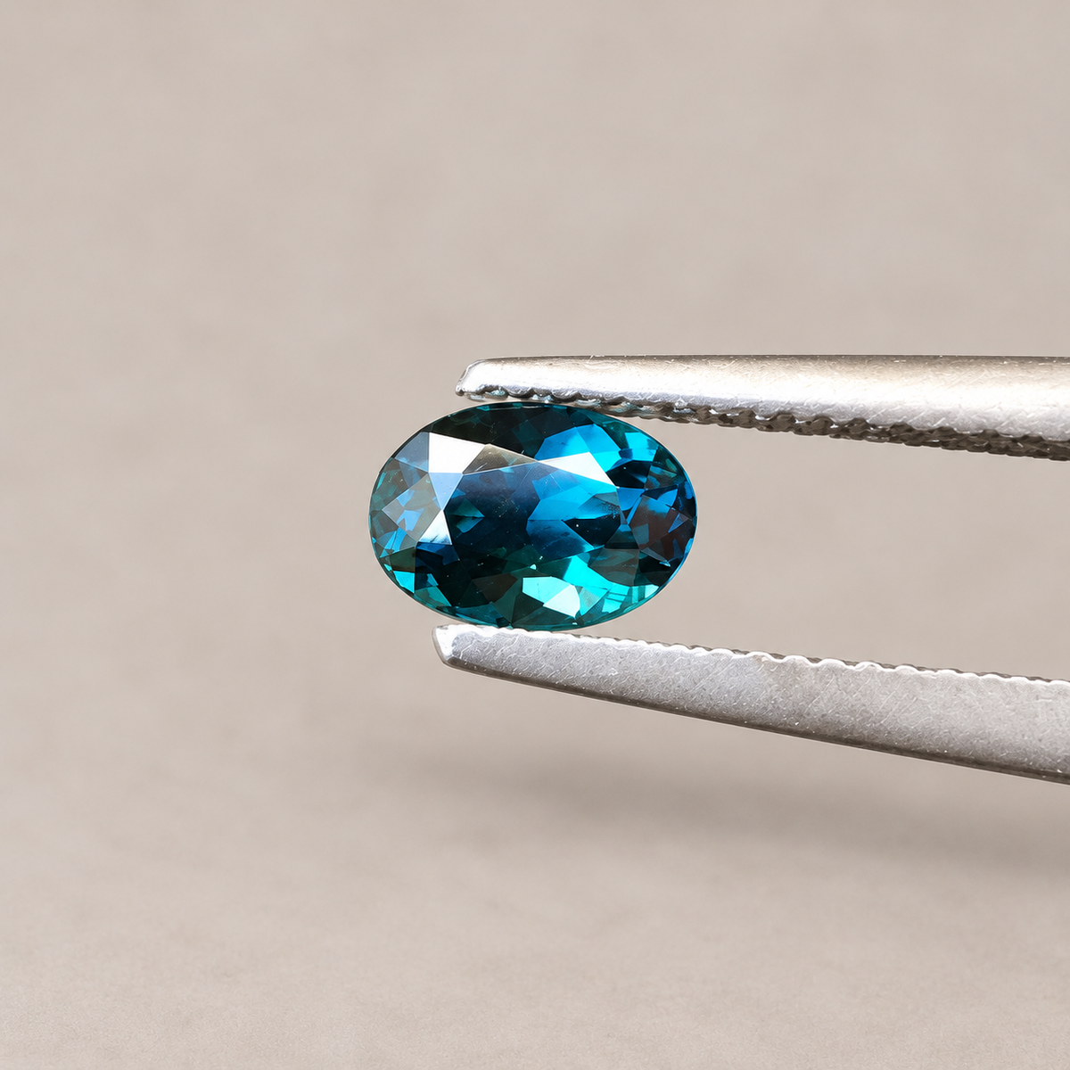 0.4 ct Tourmaline / Oval Cut