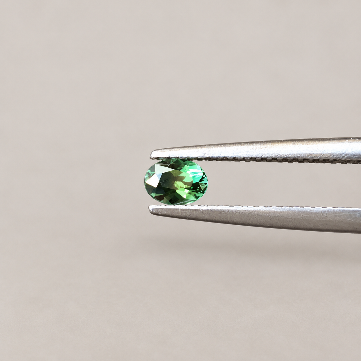 0.3 ct Tourmaline / Oval Cut