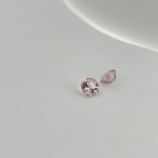 A pair of Pink Tourmaline (0.97 ct/ 0.98ct)/ Round cut