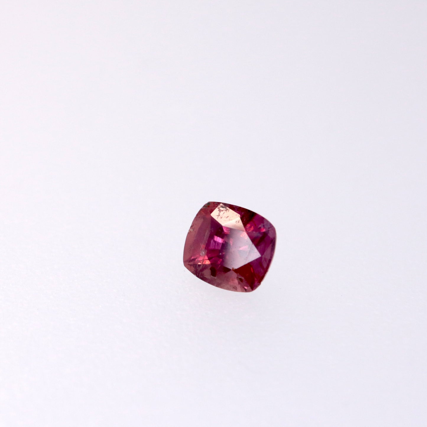 0.49ct Ruby /Cushion cut