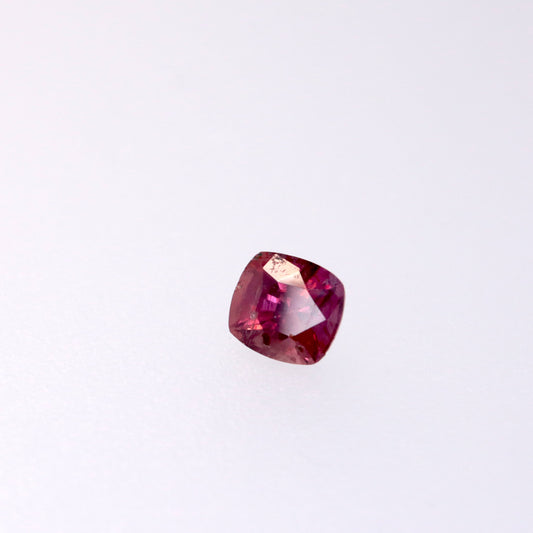 0.49ct Ruby /Cushion cut
