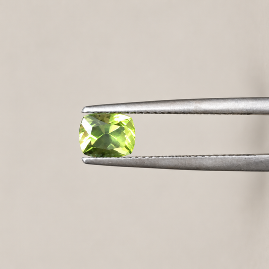 1.3ct Peridot/ Cushion cut