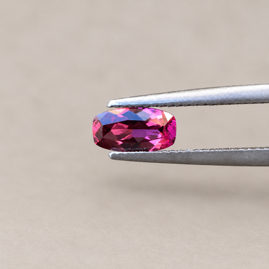 1.1ct Garnet / Cushion Cut