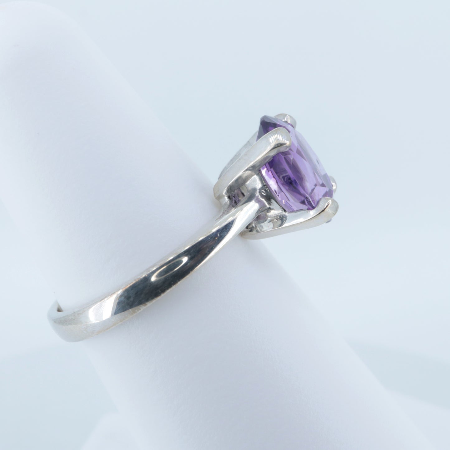 Elegant Amethyst Rose Cut Ring in 925 Sterling Silver - Size 6"