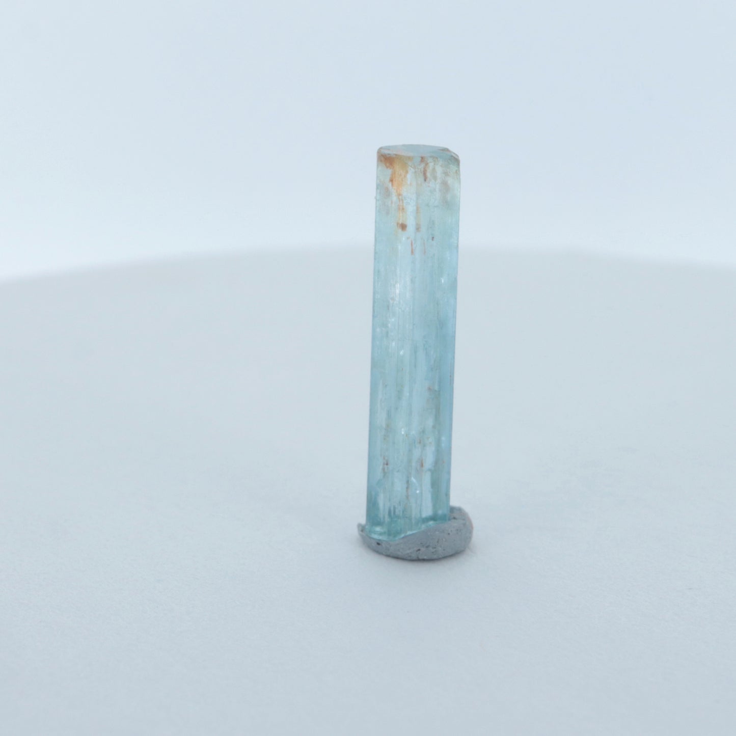 Aquamarine 1.9ct/  Crystal Specimen