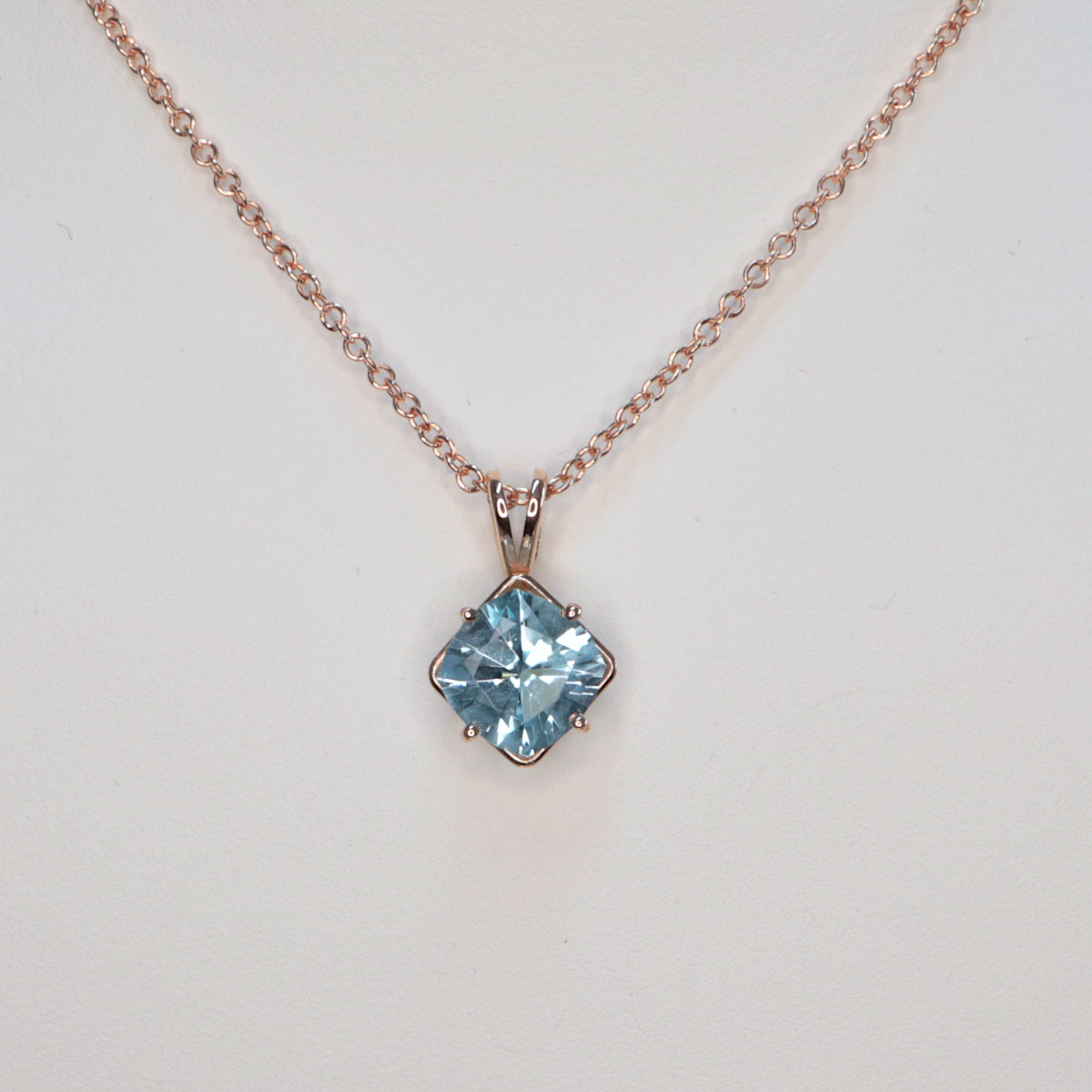 2.5ct Blue Topaz necklace / 14K Rose Gold