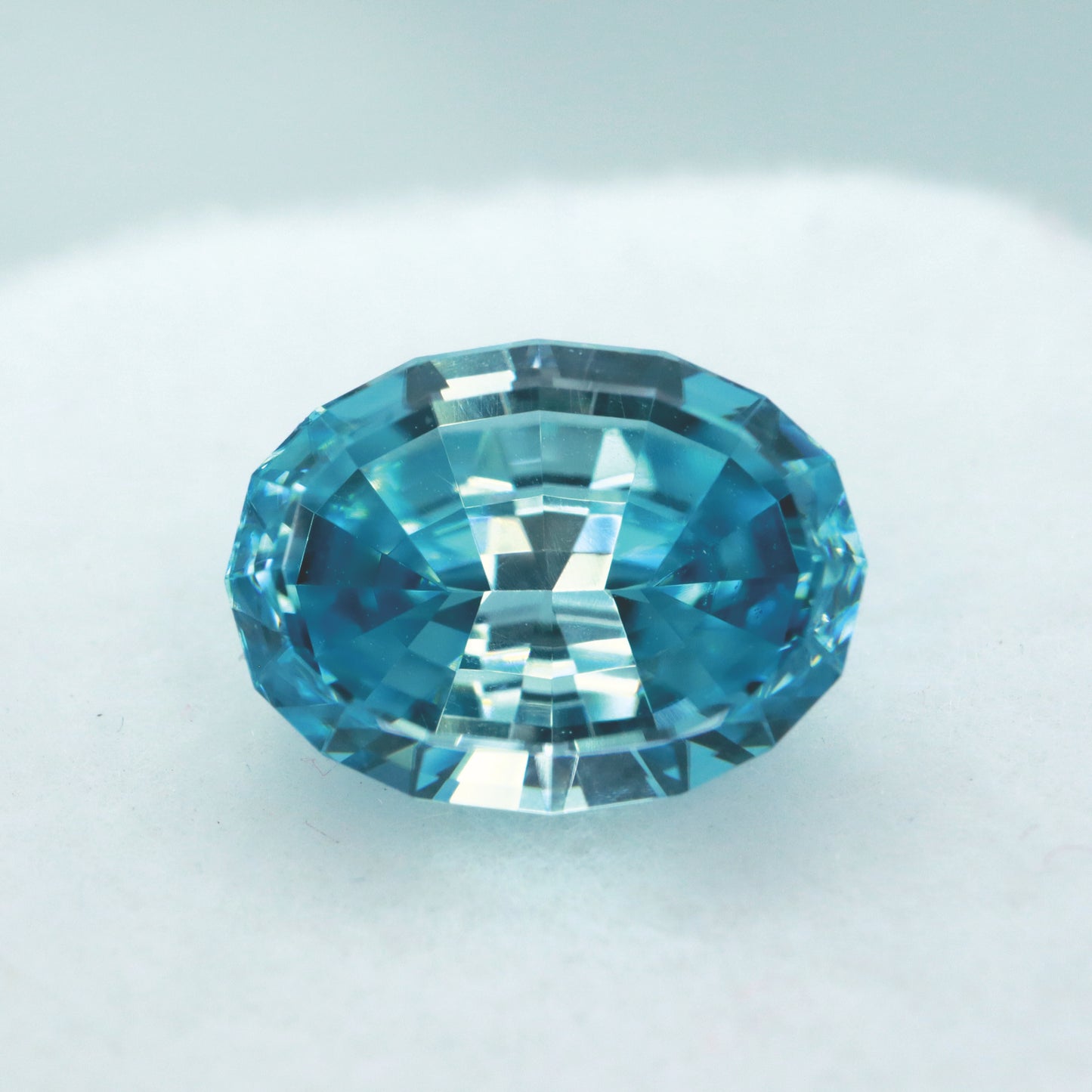 3.74ct Blue Zircon / Oval-cut